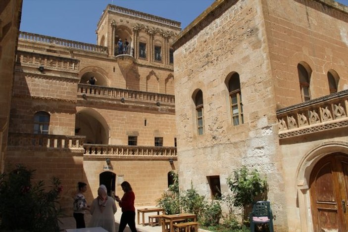 Mardin'in incisi Midyat'a turist ilgisi