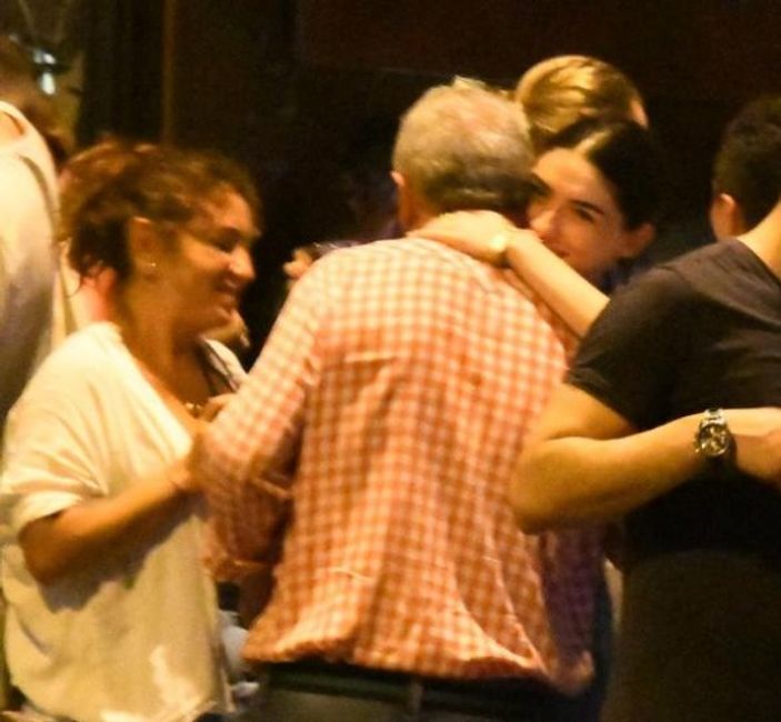 Hazar Ergüçlü aşkını gizlemedi