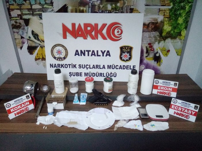 Antalya’da 100 bin liralık kokain ele geçirildi