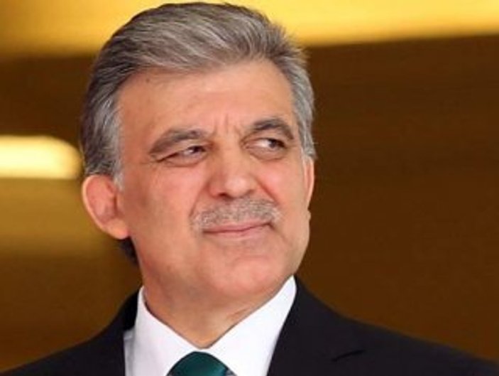 Abdullah Gül'ün köşk doktoruna FETÖ kelepçesi