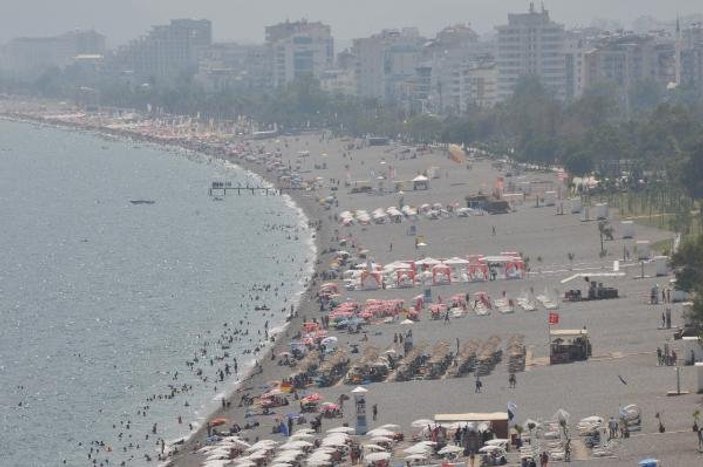 Antalya'da nem bunalttı