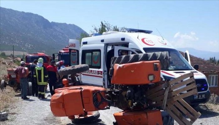 Denizli'de traktör devrildi: 1 ölü 2 yaralı