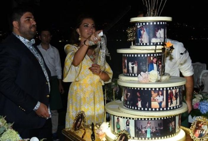 Eşi Ebru Yaşar'ı yine şımarttı