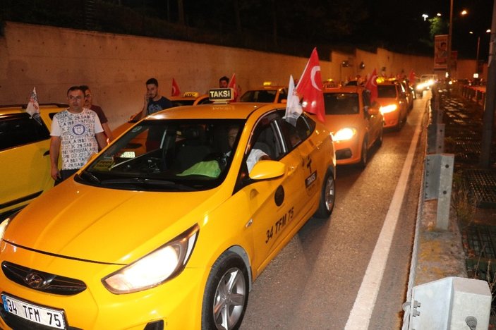 İstanbul’da taksicilerden ABD elçiliği önünde protesto