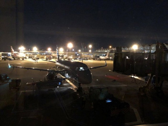 Washington’da havaalanı karanlıkta kaldı