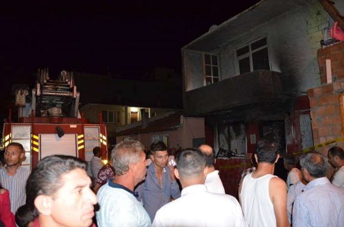 Çanakkale'de ev yangını: 1 ölü 2 yaralı
