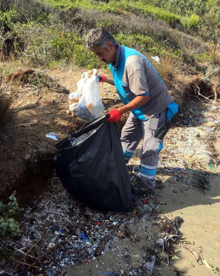 Tatilcilerden geriye 4 bin ton çöp kaldı