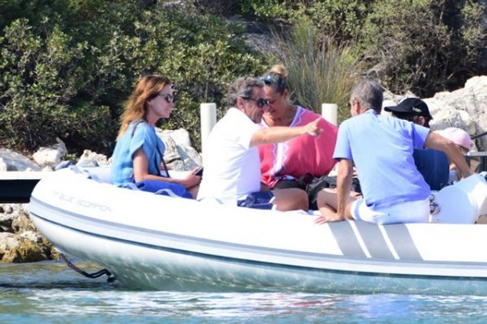 Sarkozy çifti Türkiye tatilinden memnun