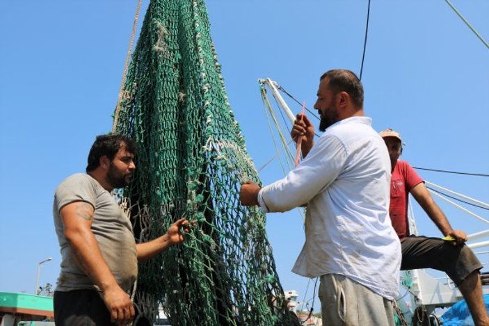 Karadenizli balıkçılar gün sayıyor