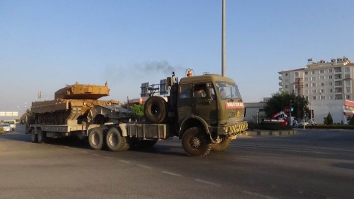 Suriye sınırına askeri sevkiyat