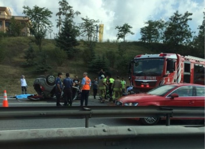 TEM'de trafik kazası: 1 kişi hayatını kaybetti