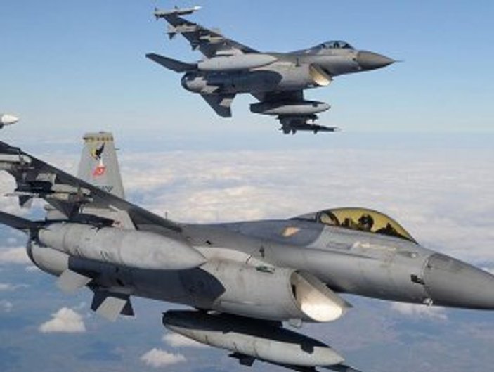 Hakkari'de PKK'ya hava operasyonu