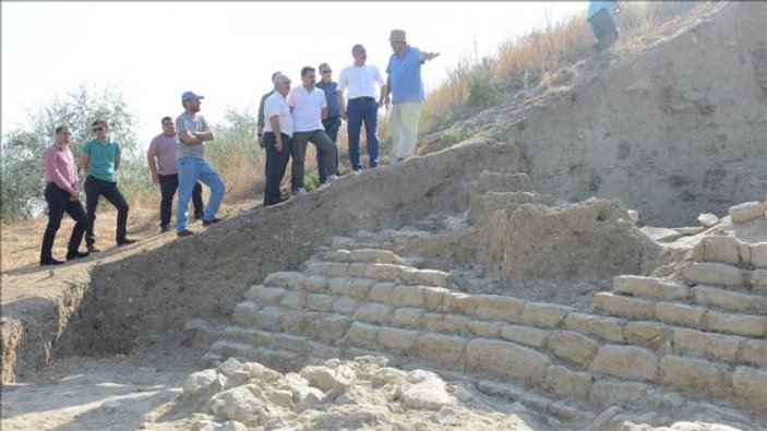 Maydos'ta 4 bin yıllık savunma duvarı bulundu