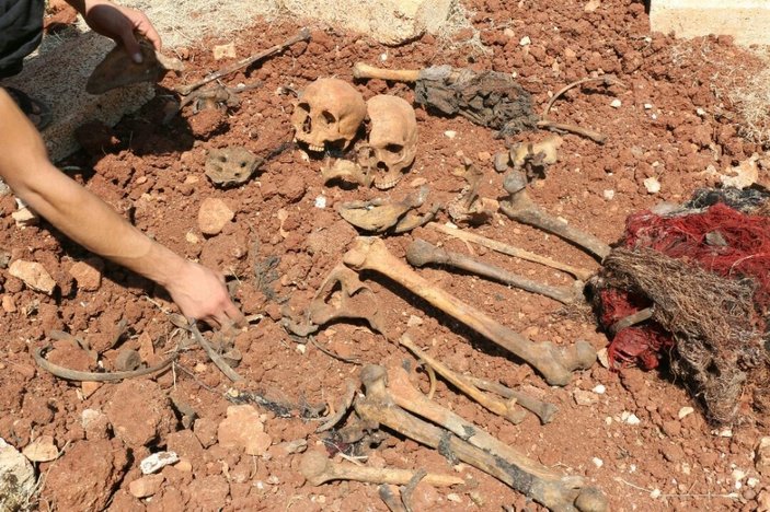 Esad'ın kimyasal katliamı: Halep’te toplu mezar bulundu
