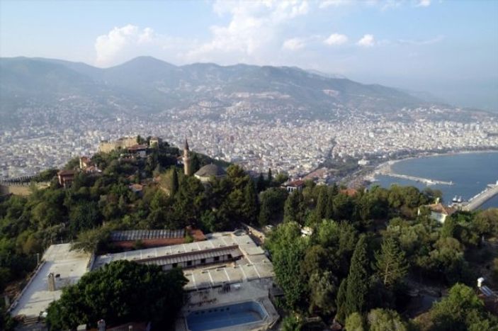 a Selçuklu Çarşısı gün yüzüne çıkarılıyor