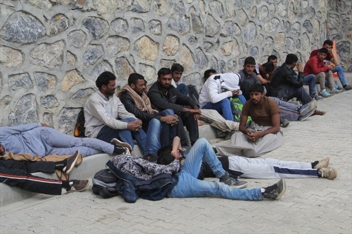 Van'da 40 kaçak göçmen yakalandı