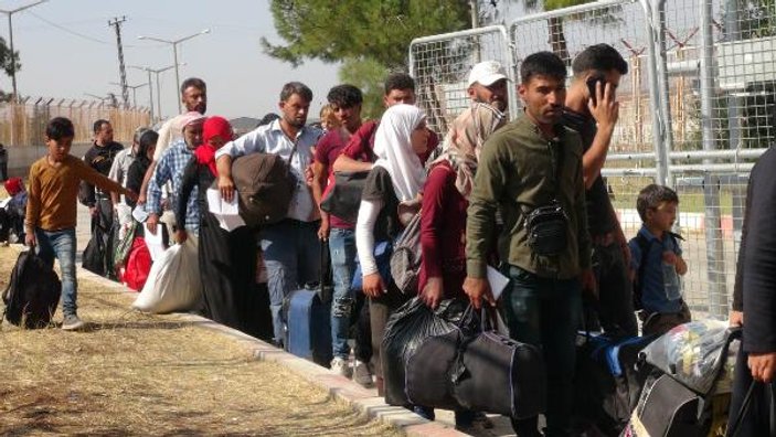 Bayram için giden Suriyeliler erken dönüyor