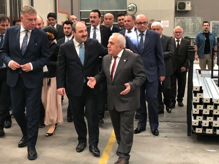 Bakan Varank'tan yerli üretim yapan fabrikalara ziyaret