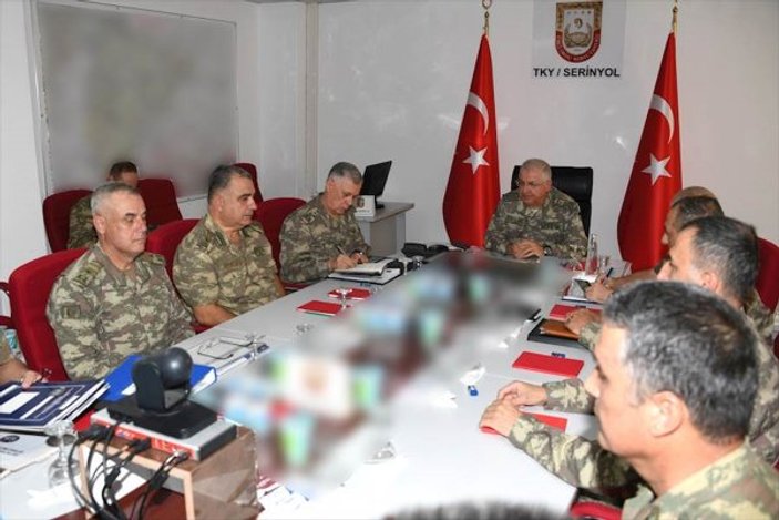 Yaşar Güler, sınırdaki birlikleri denetledi