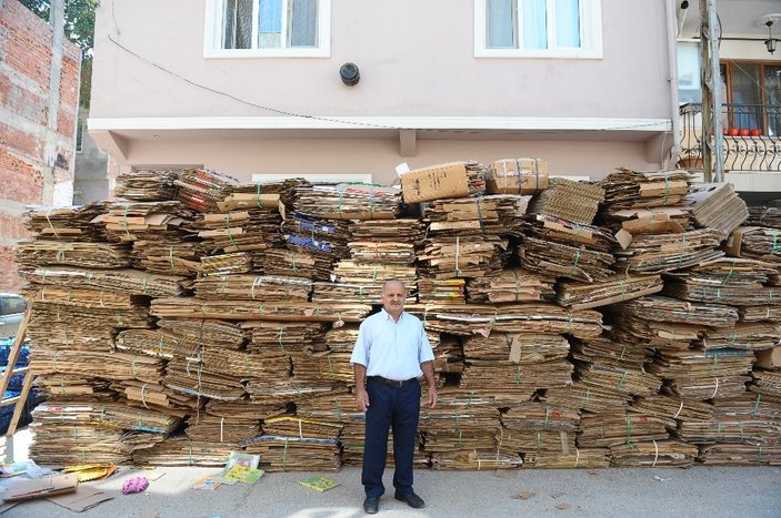 Bursa'da 5 yıl boyunca 800 bin kapak toplayan yardımsever