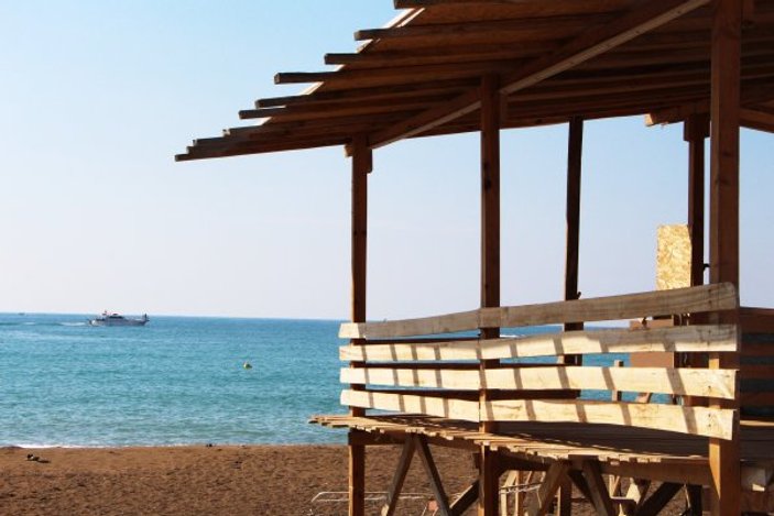 Antalya’da denize sıfır obalarda ücretsiz tatil