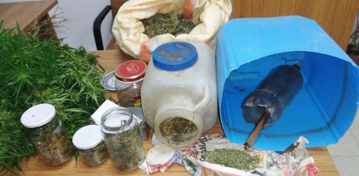 Sakarya’da 7 kilo 855 gram uyuşturucu ele geçirildi
