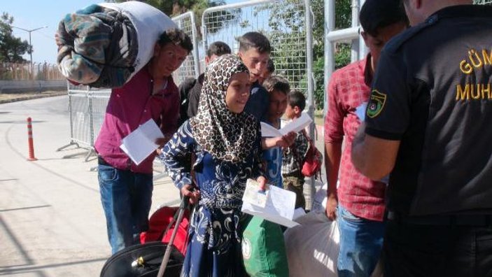 Bayram için ülkelerine giden 15 bin Suriyeli döndü