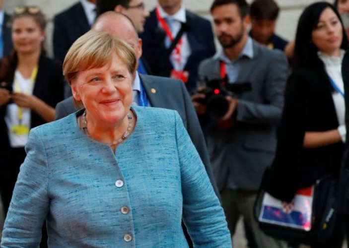 Merkel: İngiltere ile iş birliği mümkün olmalı