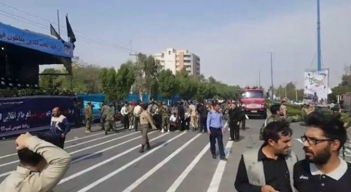 İran'da terör saldırısı