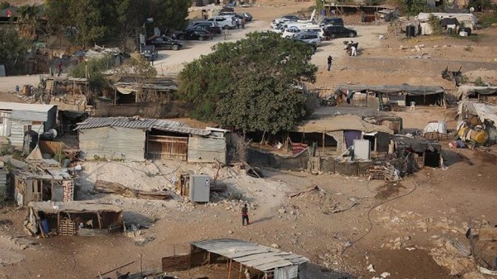 İsrail'den Filistinlilere: Evlerinizi kendiniz yıkın
