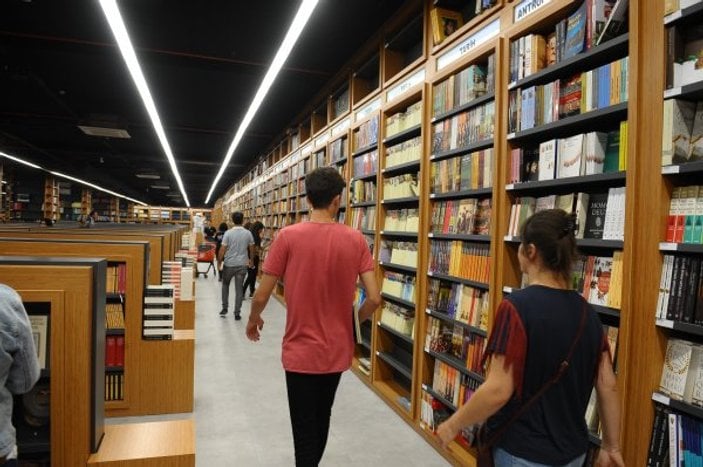 Avrupa’nın en büyük kitabevi Bursa’da