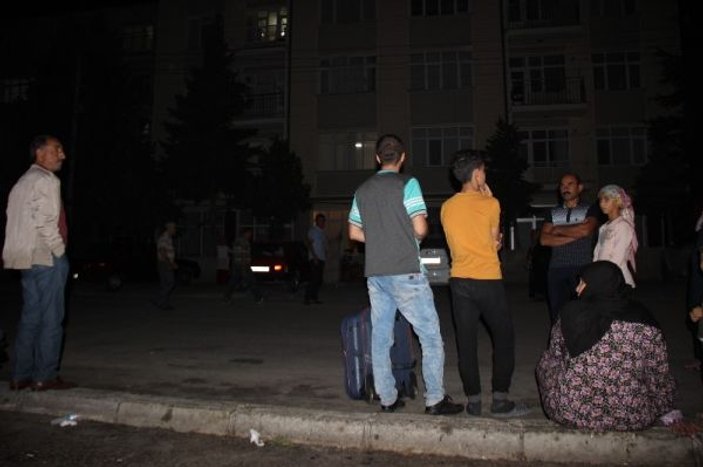 Konya'da çökme tehlikesi bulunan bina tahliye edildi