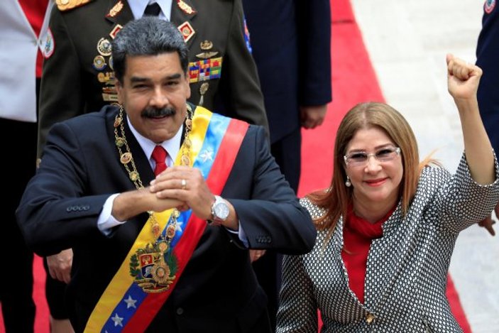Trump'tan Venezuela ordusuna: Maduro'yu devirebilirsiniz