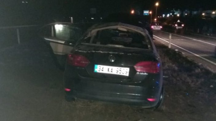 Kırıkkale otomobil refüje çıktı: 4 yaralı