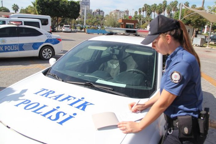 Mersin'de 1 haftada 800 sürücüye ceza kesildi