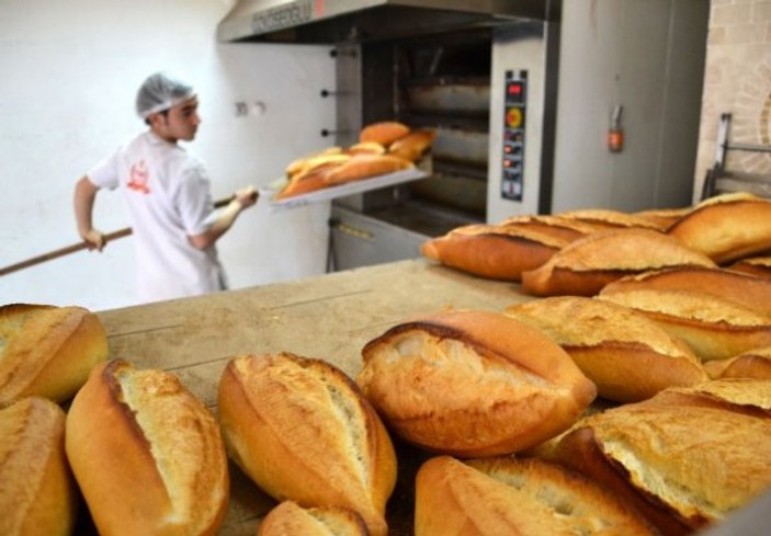 İstanbul'da pahalı ekmek satanlar konumla bulunacak
