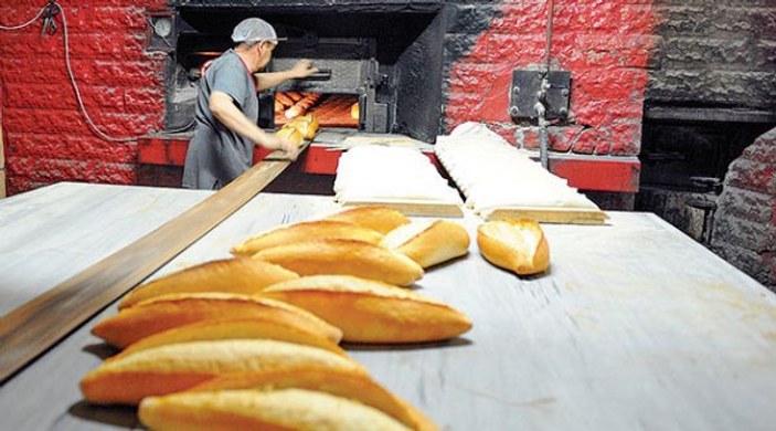 İstanbul'da pahalı ekmek satanlar konumla bulunacak
