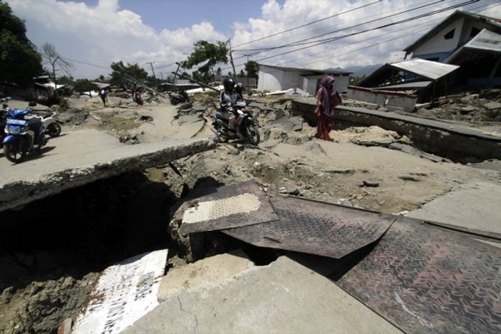 Endonezya'da 152 milyon kişi doğal afet riski altında