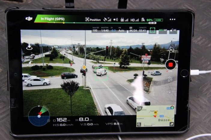 Trafik uygulamasında drone gören teyzeden güldüren tepki