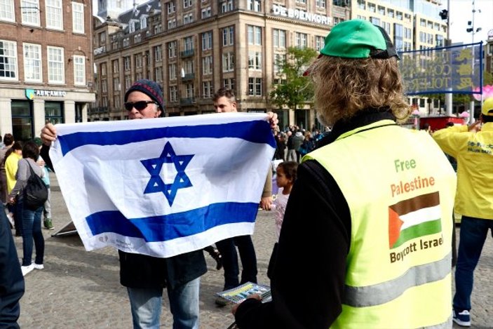Hollanda'da Filistin gösterisine saldırı
