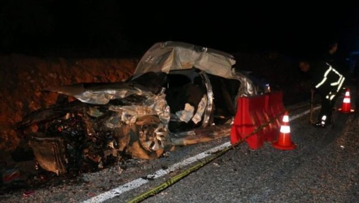 Aydın'da feci kaza: 3 ölü, 2 yaralı