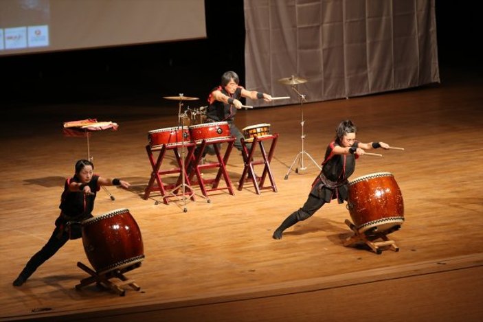 Japon Savaş Davulu Topluluğu Masa-Daiko'dan konser
