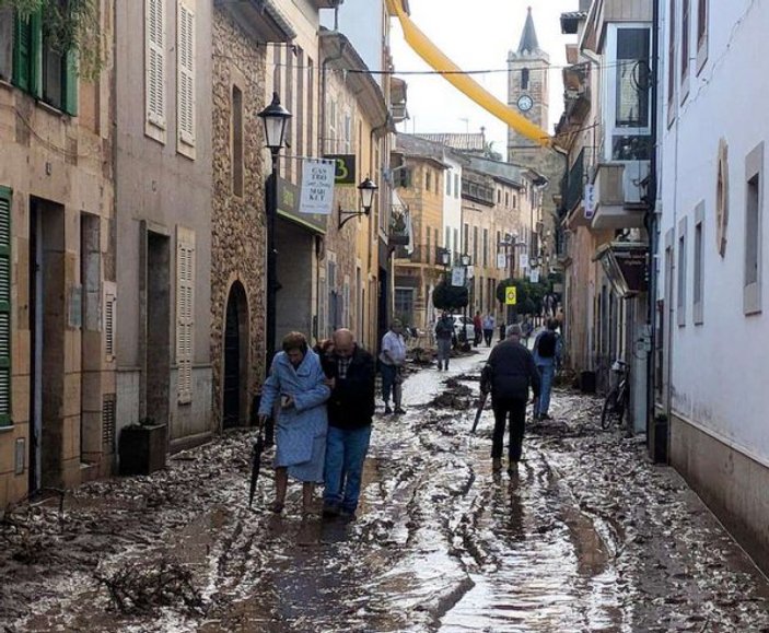 İspanya'da sel felaketi: 6 ölü