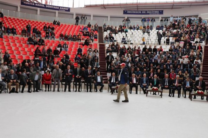 Kılıçdaroğlu'nun katıldığı anma töreninde salon boş kaldı