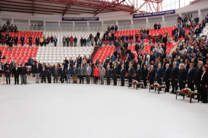 Kılıçdaroğlu'nun katıldığı anma töreninde salon boş kaldı