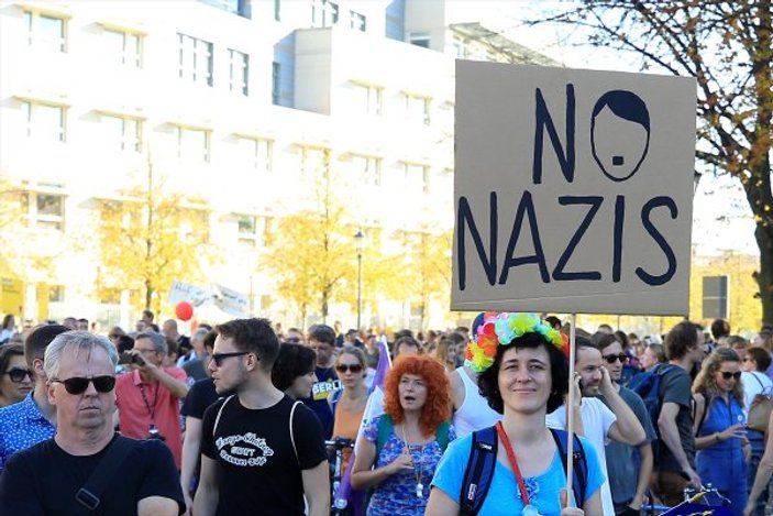 Almanya’da ırkçılık protesto edildi