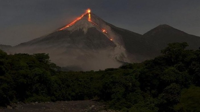 Fuego Yanardağı'nda yeni patlamalar
