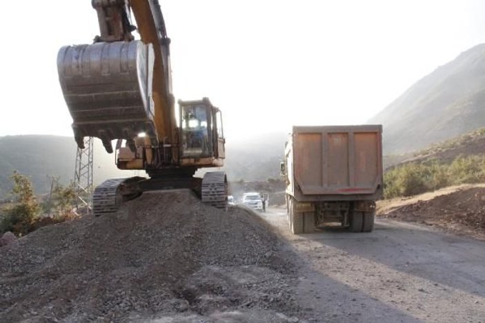 Hakkari Dağlıca'da yollar asfaltlandı
