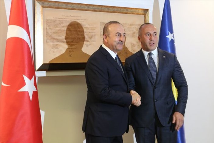Bakan Çavuşoğlu Kosova'da
