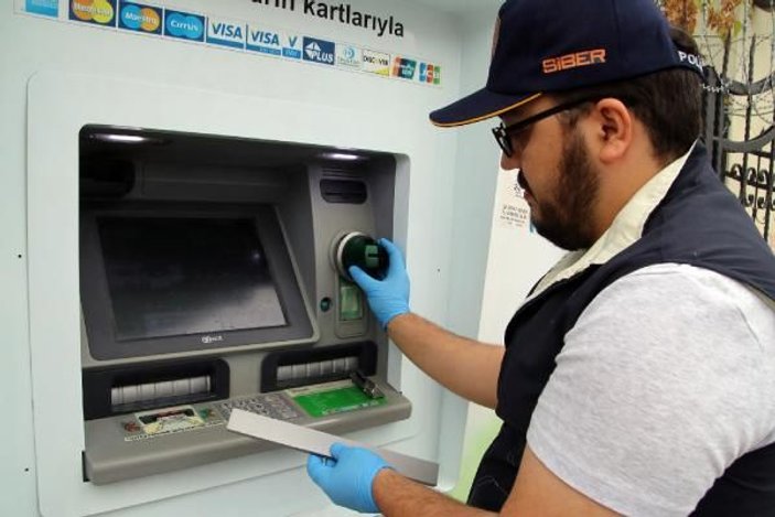 Polis ATM dolandırıcılığına karşı önlemleri anlattı